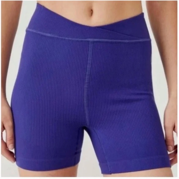 NWT Free People Movement Free Throw Shorts - Picture 1 of 8